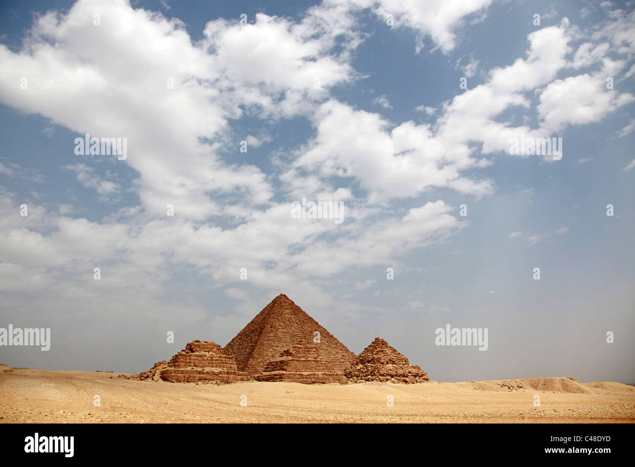 Die Pyramide des Mykerinos (Mykerinos) bei den Pyramiden von Gizeh, Kairo, Ägypten Stockfoto