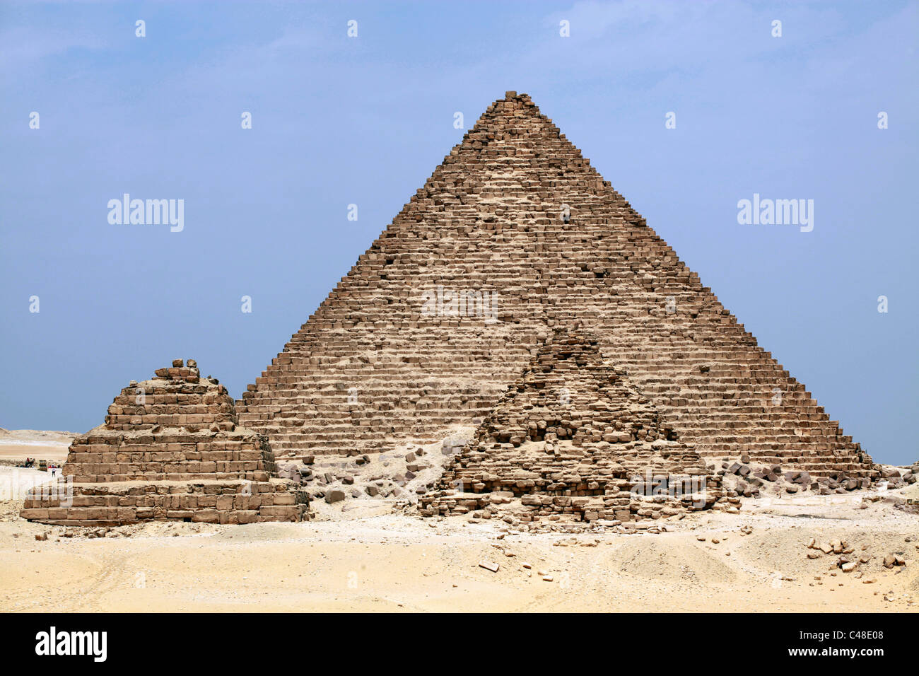 Die Pyramide des Mykerinos (Mykerinos), bei den Pyramiden von Gizeh, Kairo, Ägypten Stockfoto