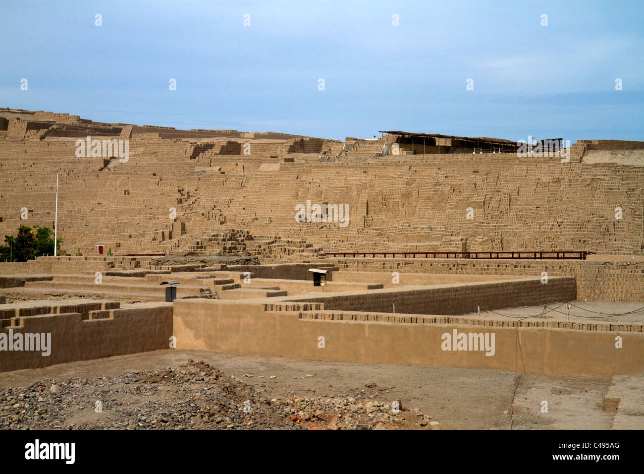 Huaca Pucllana Prä-Inka Ruinen in Miraflores Stadtteil von Lima, Peru. Stockfoto