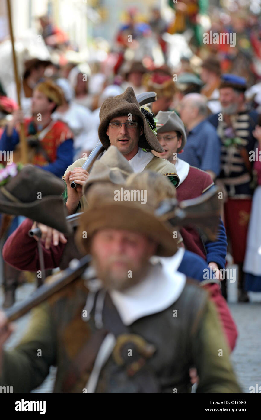 mittelalterliche Veranstaltung - Meistertrunk - mit Umzug und Tanz im berühmten alten Stadt Rothenburg Ob der Tauber, Bavaria, Germany Stockfoto