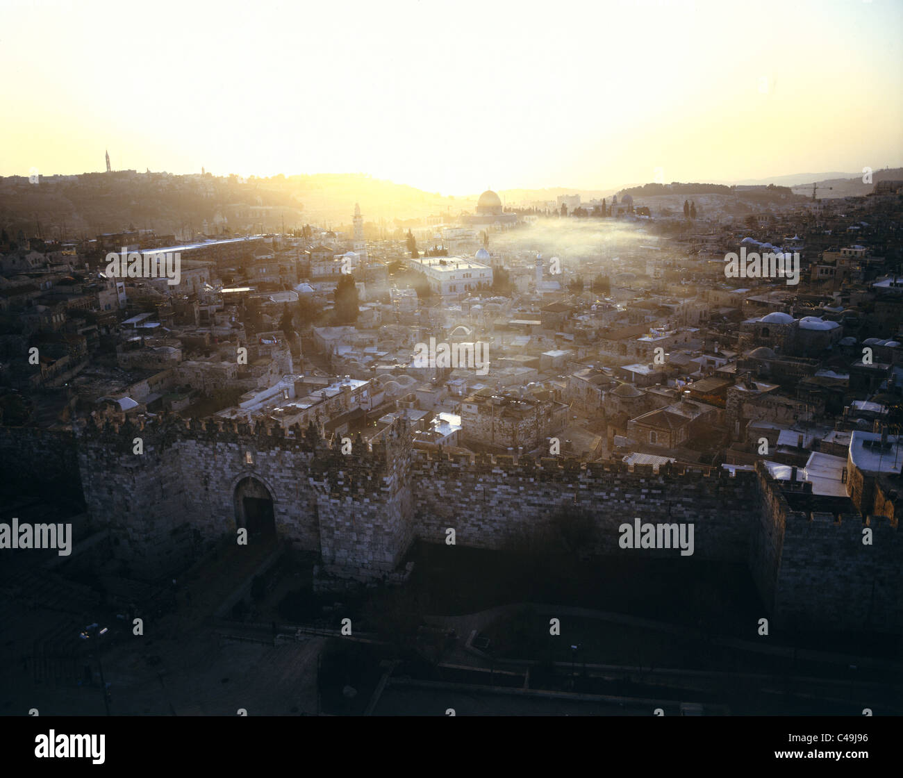 Luftaufnahme von Damaskus-Tor bei Sonnenaufgang Stockfoto