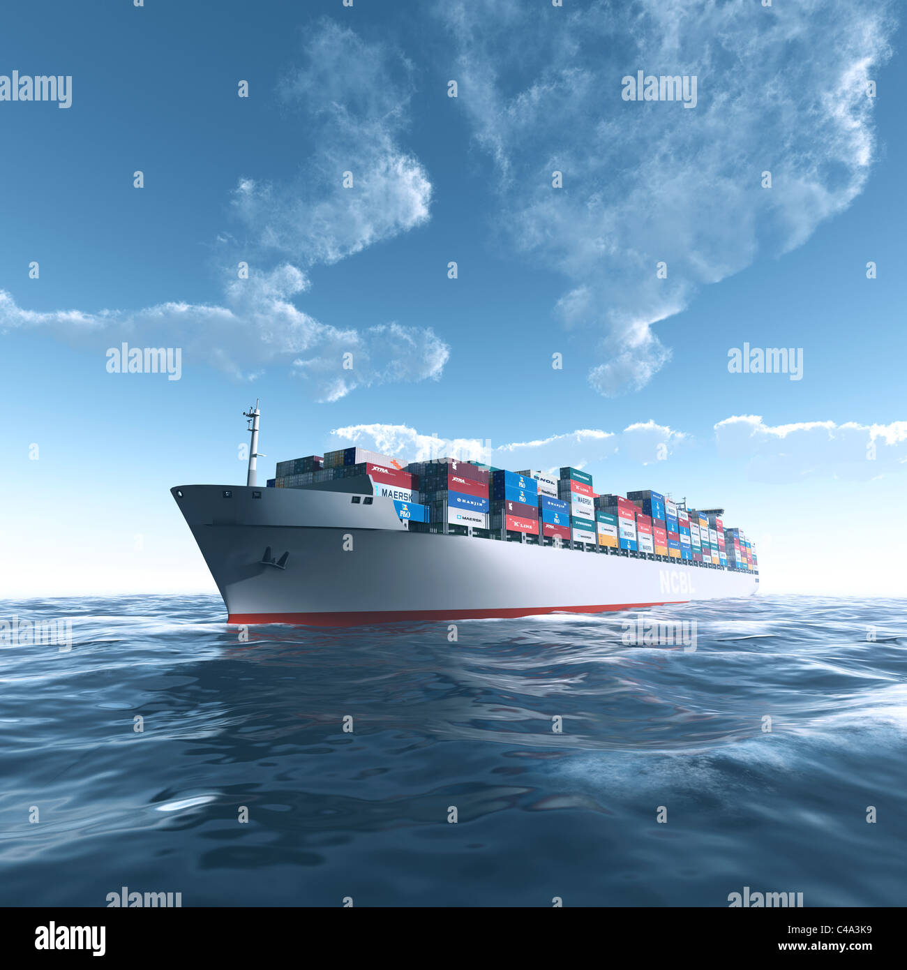 International-Containerschiff für Ladung auf See bei gutem Wetter Stockfoto