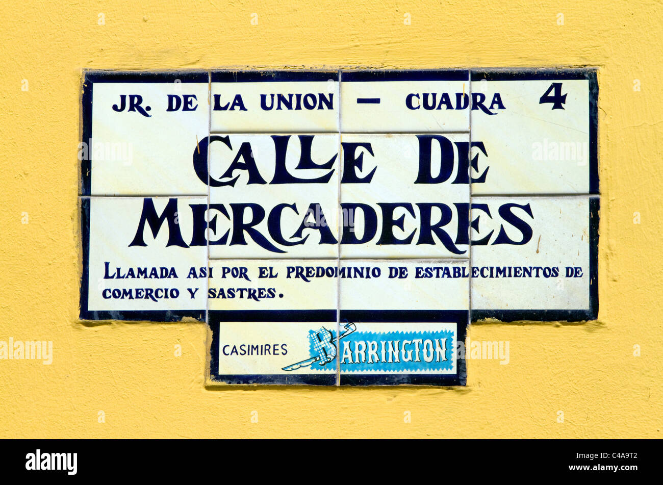 Calle De Mercaderes ist eine Fußgängerzone in der Nähe von Plaza Mayor in Lima, Peru. Stockfoto Calle De Mercaderes ist eine Fußgängerzone in der Nähe von Plaza Mayor in Lima, Peru. Stockfoto