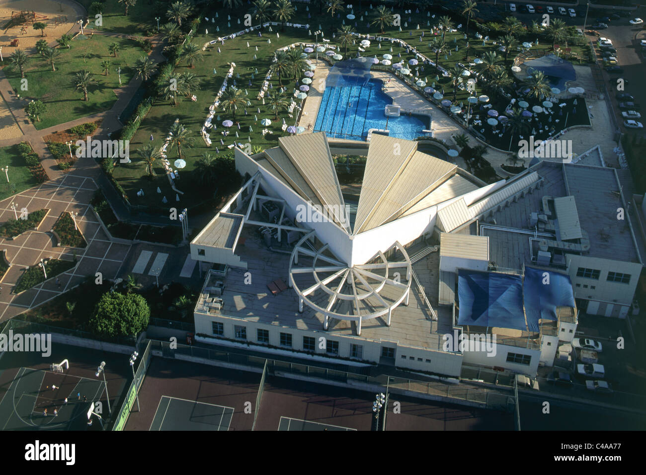 Luftaufnahme eines Country-Clubs in Ramat Aviv Gimel Viertel im Norden Tel Aviv Stockfoto