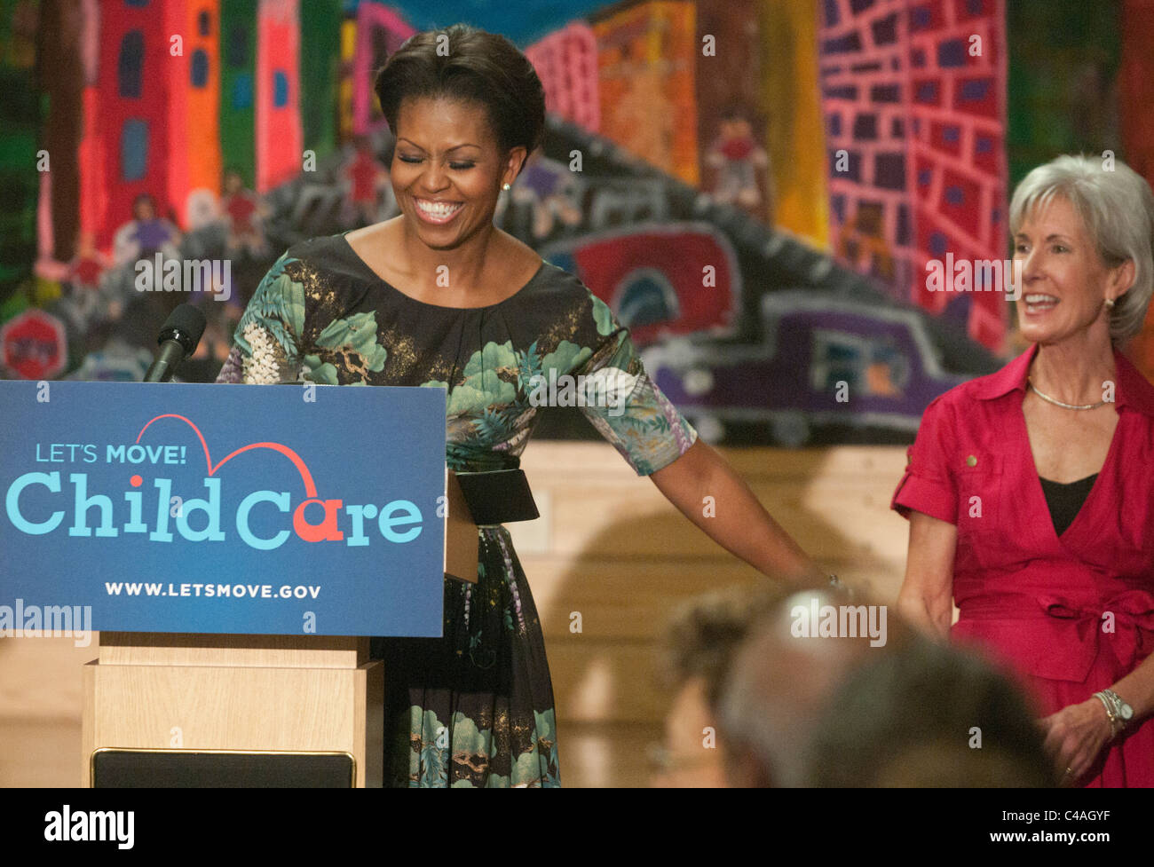 First Lady Michelle Obama enthüllt bewegen können! Baby-/Kinderbetreuung, ein neuer Anlauf mit Kind Leistungserbringer fördern gesunde Ea arbeiten Stockfoto