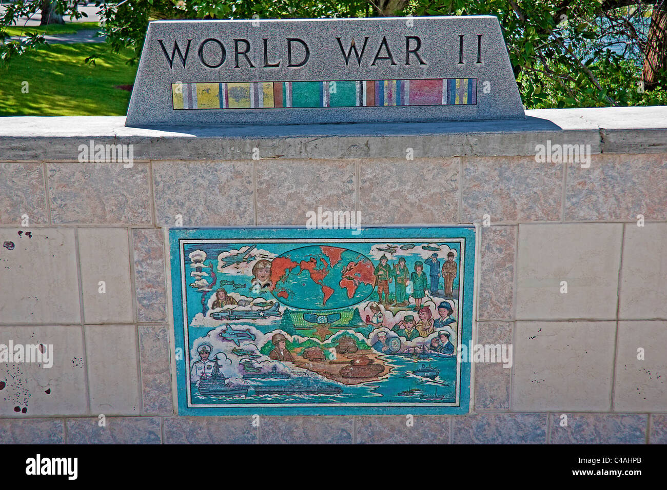 Ein Veteran Kriegerdenkmal, befindet sich im Riverside Park in Idaho Falls, Idaho, USA, Erinnerung an diejenigen, die in den Weltkriegen diente. Stockfoto