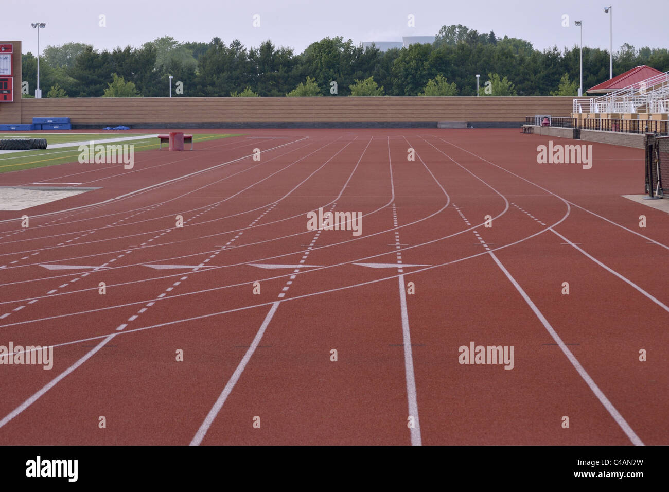 Lokalen High School Football, Track And Field. Stockfoto