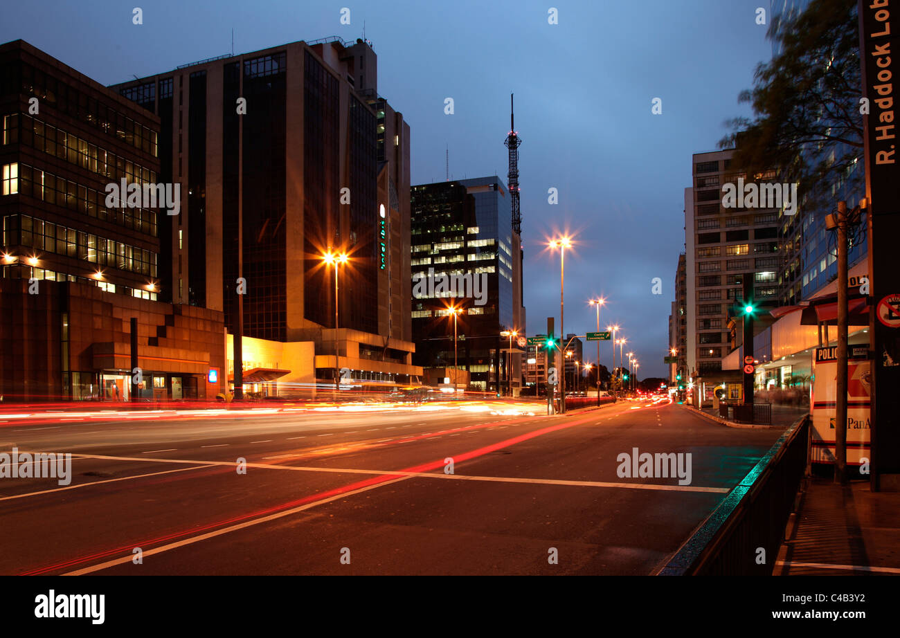 Die berühmte Avenida Paulista im Herzen von Sao Paulo. Brazilien Stockfoto