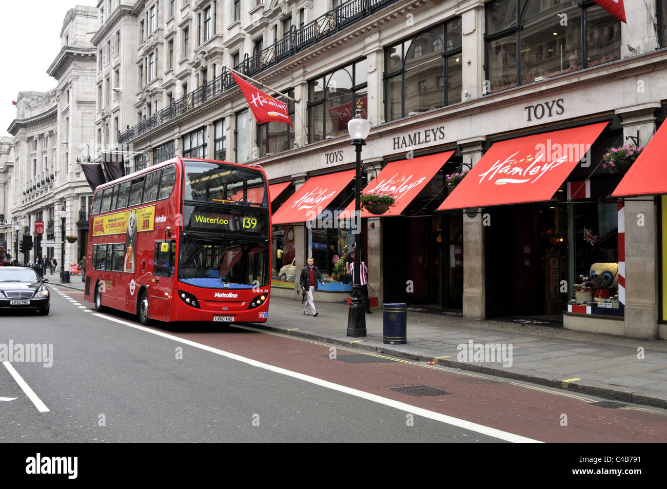 Hamleys Spielzeugladen auf Regent Street, London. Stockfoto