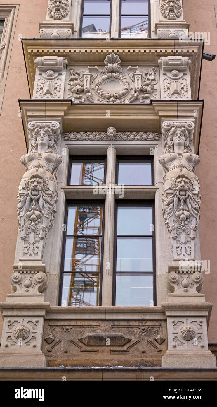 Neo-renaissanceistic Architektur, die rekonstruierten Erker an der Süd-Ost-Fassade von Dresden der Königspalast Stockfoto