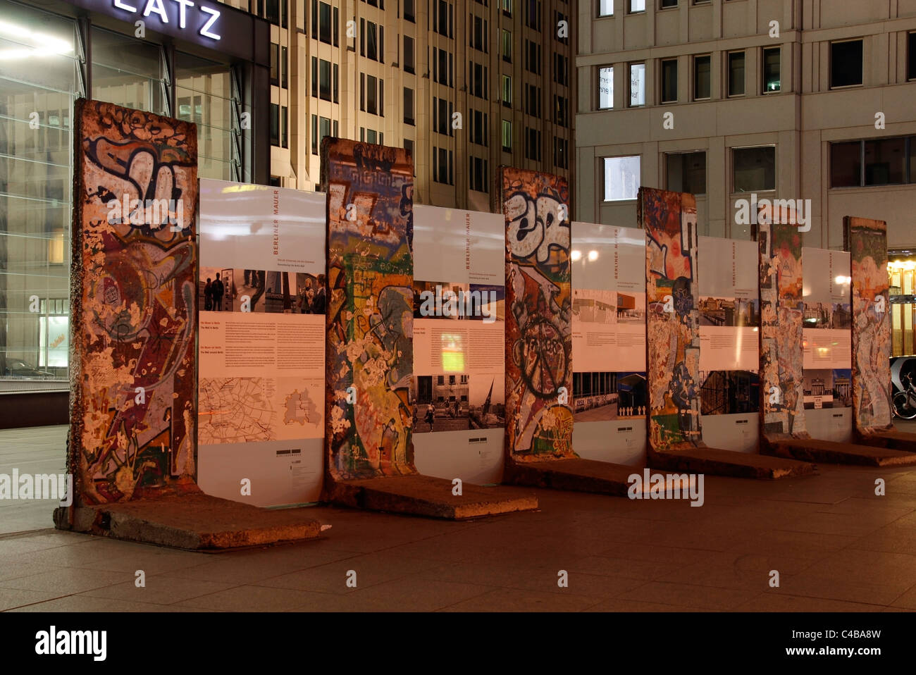 Reste der Berliner Mauer am Potsdamer Platz in Berlin. Stockfoto