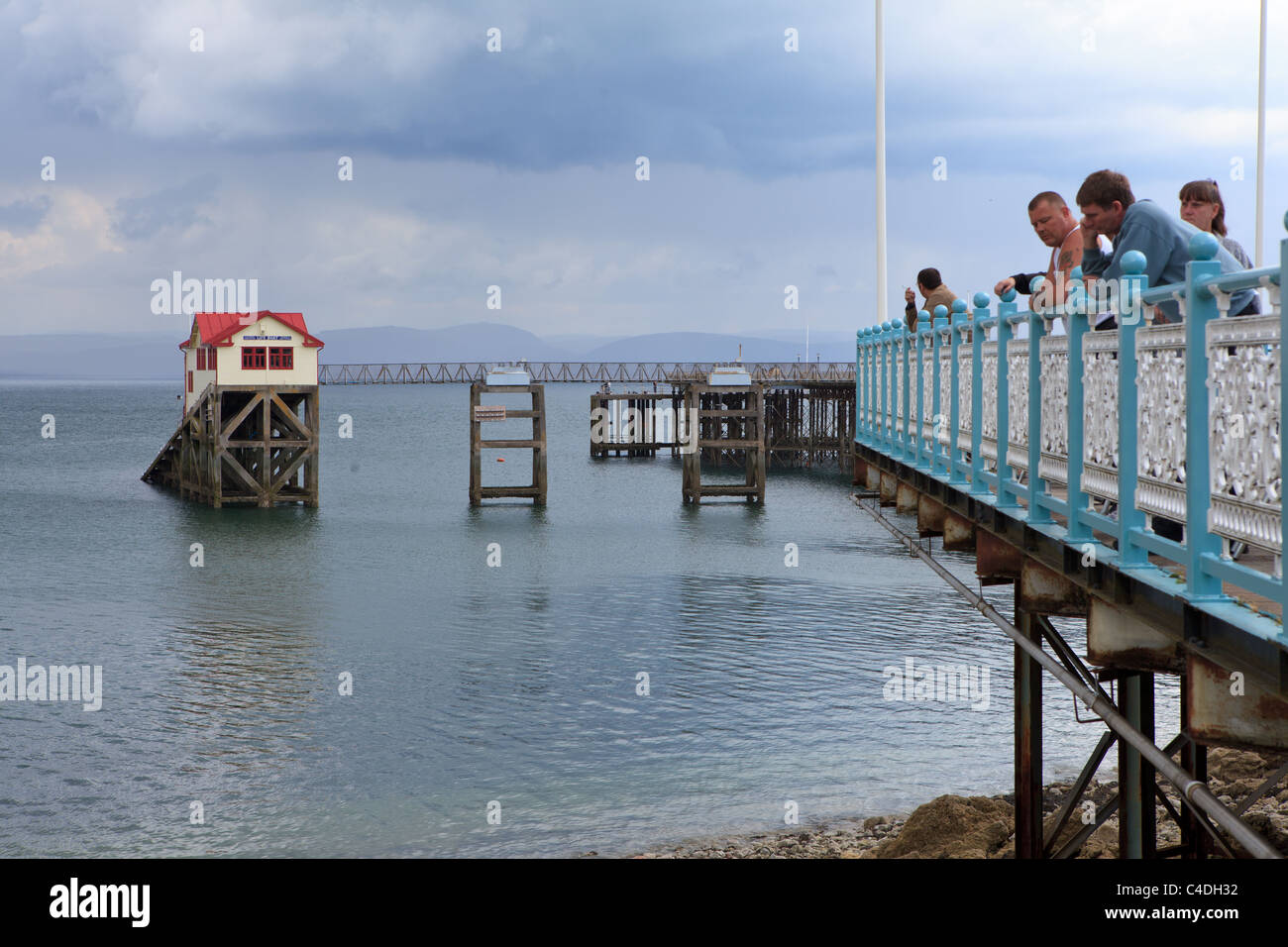 Pier, murmelt Mumbles, Stadt und Grafschaft von Swansea, Südwales, UK Stockfoto