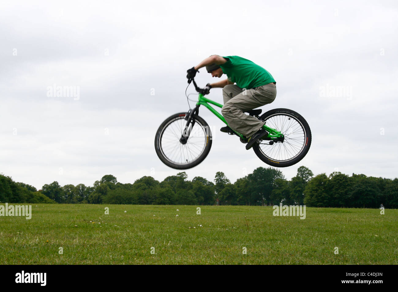 Studien-Reiter springen. Stockfoto