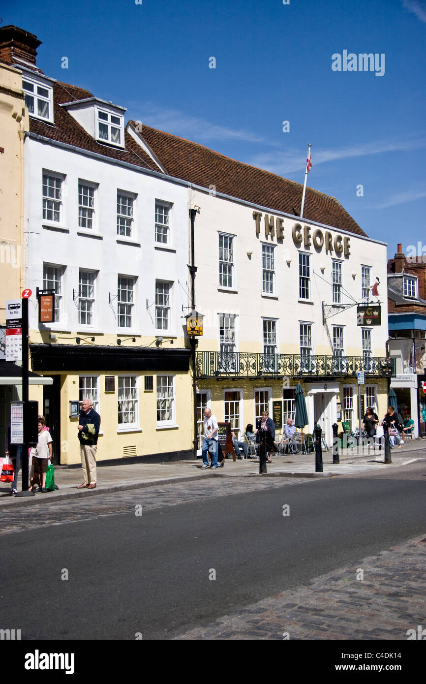 Das George Hotel, High Street, Colchester, Essex, England, Vereinigtes Königreich Stockfoto