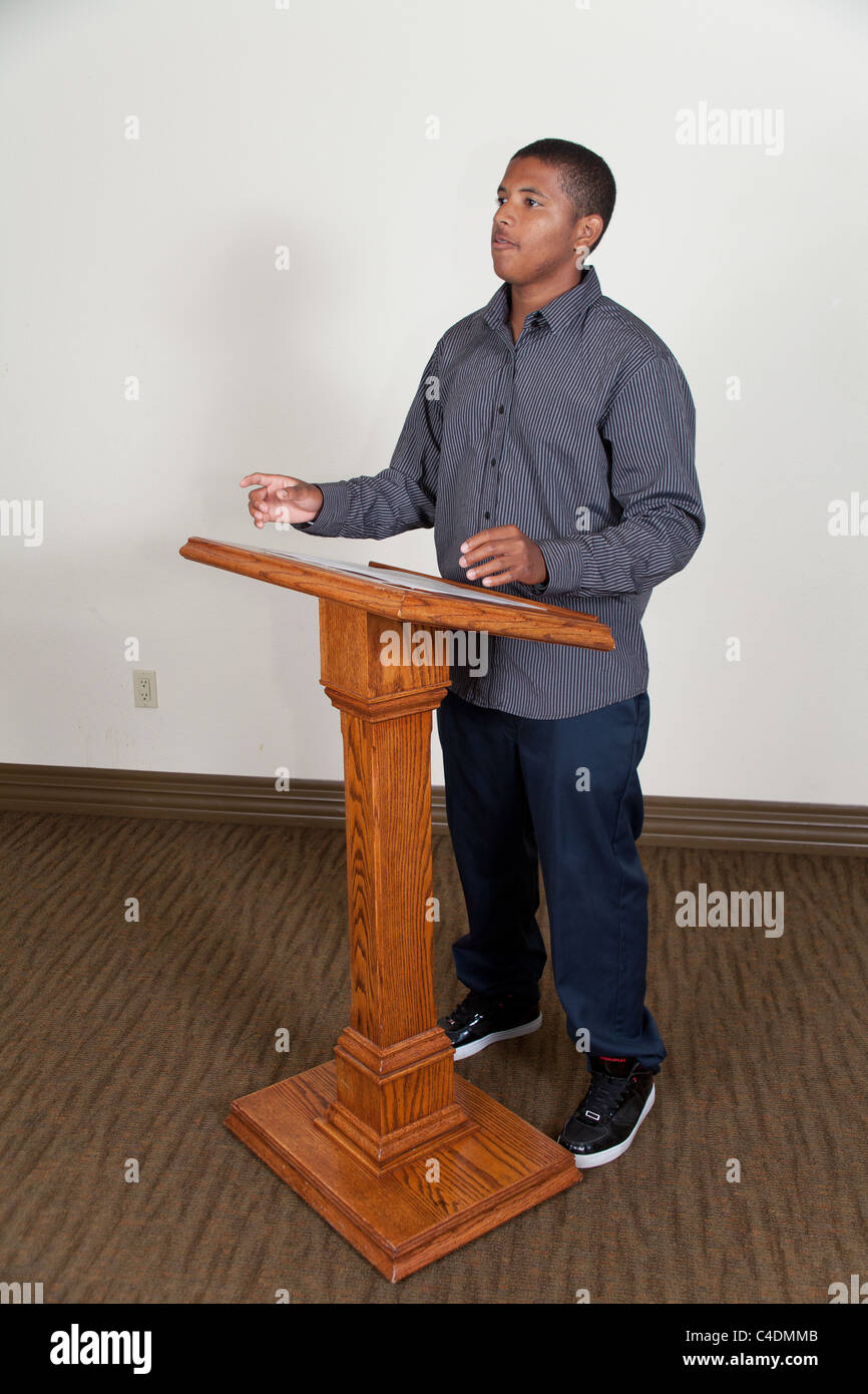 Multi ethnischen, rassischen Verschiedenartigkeit rassisch verschiedenen multikulturellen Multi kulturelle Volksgruppe afro-amerikanische teenboy 15-17 jährige Olds Publikum. Stockfoto