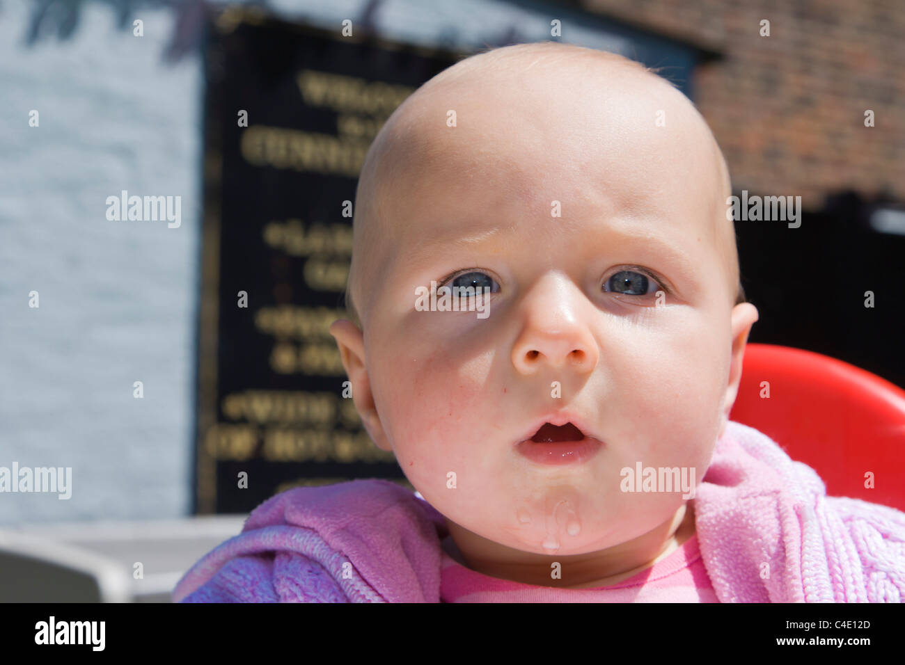 7 Monate alten Babymädchen Stockfoto