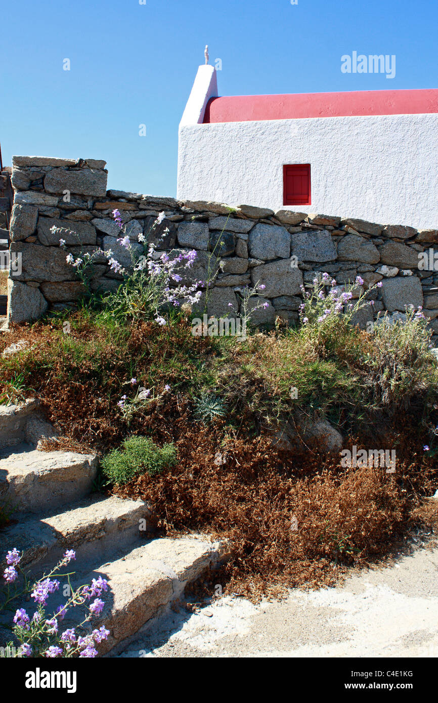 Griechisch-orthodoxe Kirche und Schritte Agios Ioannis Mykonos Cyclades Griechenland EU Europäische Union Stockfoto