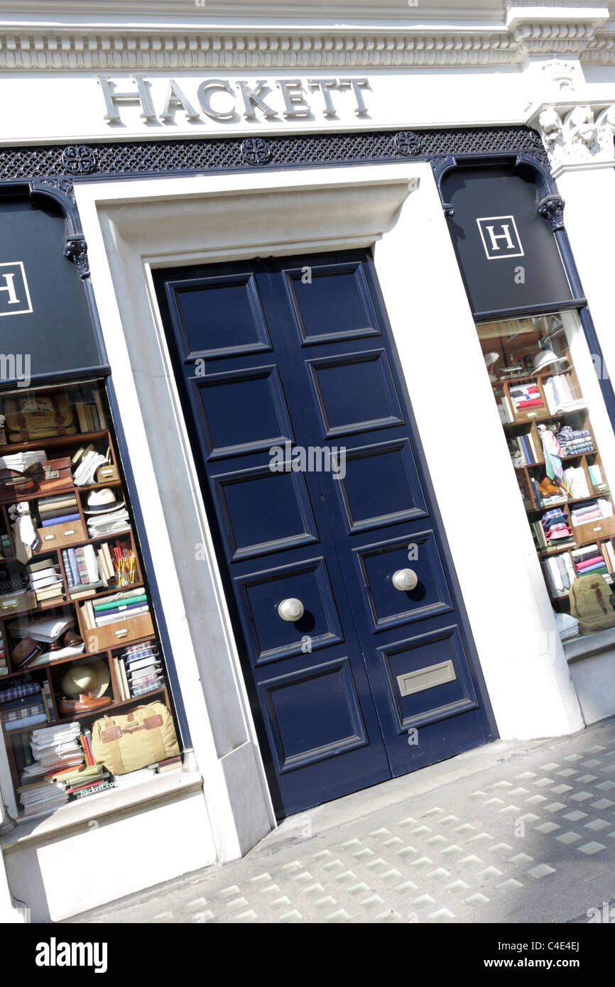 Hackett, die Kleidung Shop für Männer, hier in der Sloane Street, London gesehen. Stockfoto