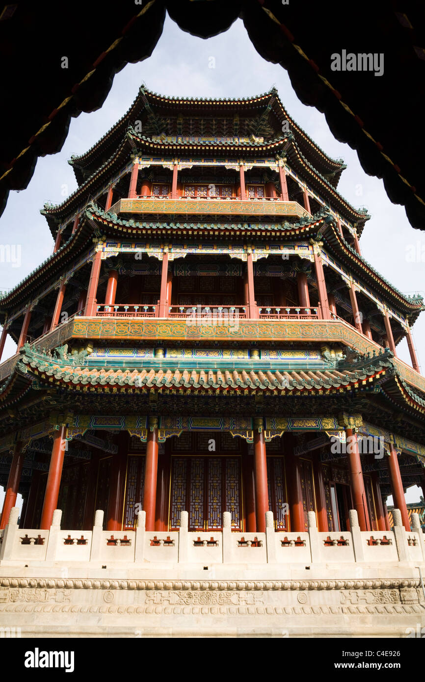 Turm der buddhistischen Weihrauch (Foxiang Ge), Langlebigkeit Hill an der Sommerpalast (Yihe Yuan Yiheyuan) Peking, China. Stockfoto