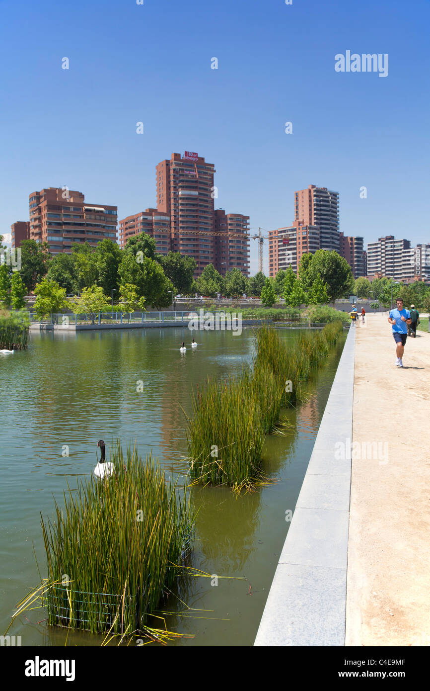 Der See am Parque Bicentenario und jogging-Pfad, Santiago, Chile Stockfoto