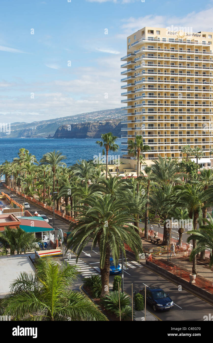 Strand und Hotels in Teneriffa Playa y Hoteles En Tenerife Stockfoto