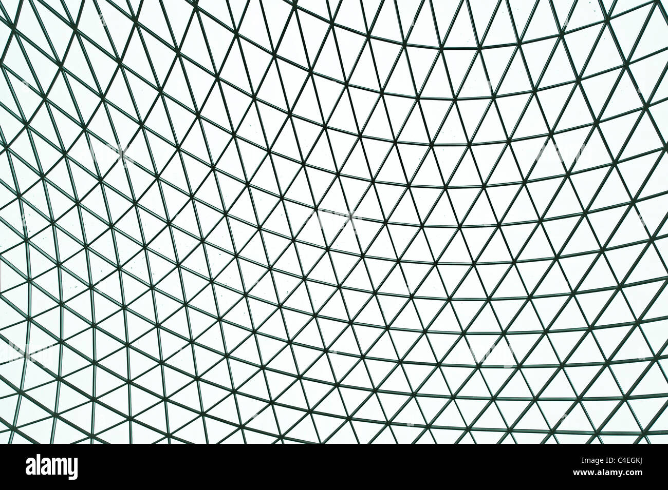 Das Dach des Great Court des British Museum befindet sich in der Great Russell Street, London. Stockfoto