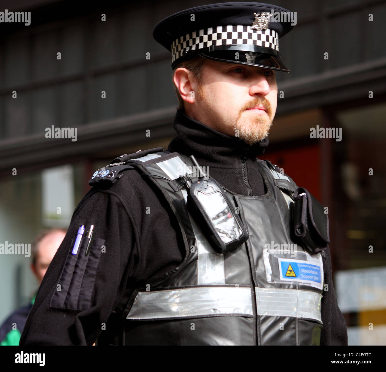 Gemeinschaft Schutz Polizisten bei einer Veranstaltung Durchsetzung der Kontrolle der Massen und die breite Öffentlichkeit für ihre Sicherheit zu schützen. Stockfoto
