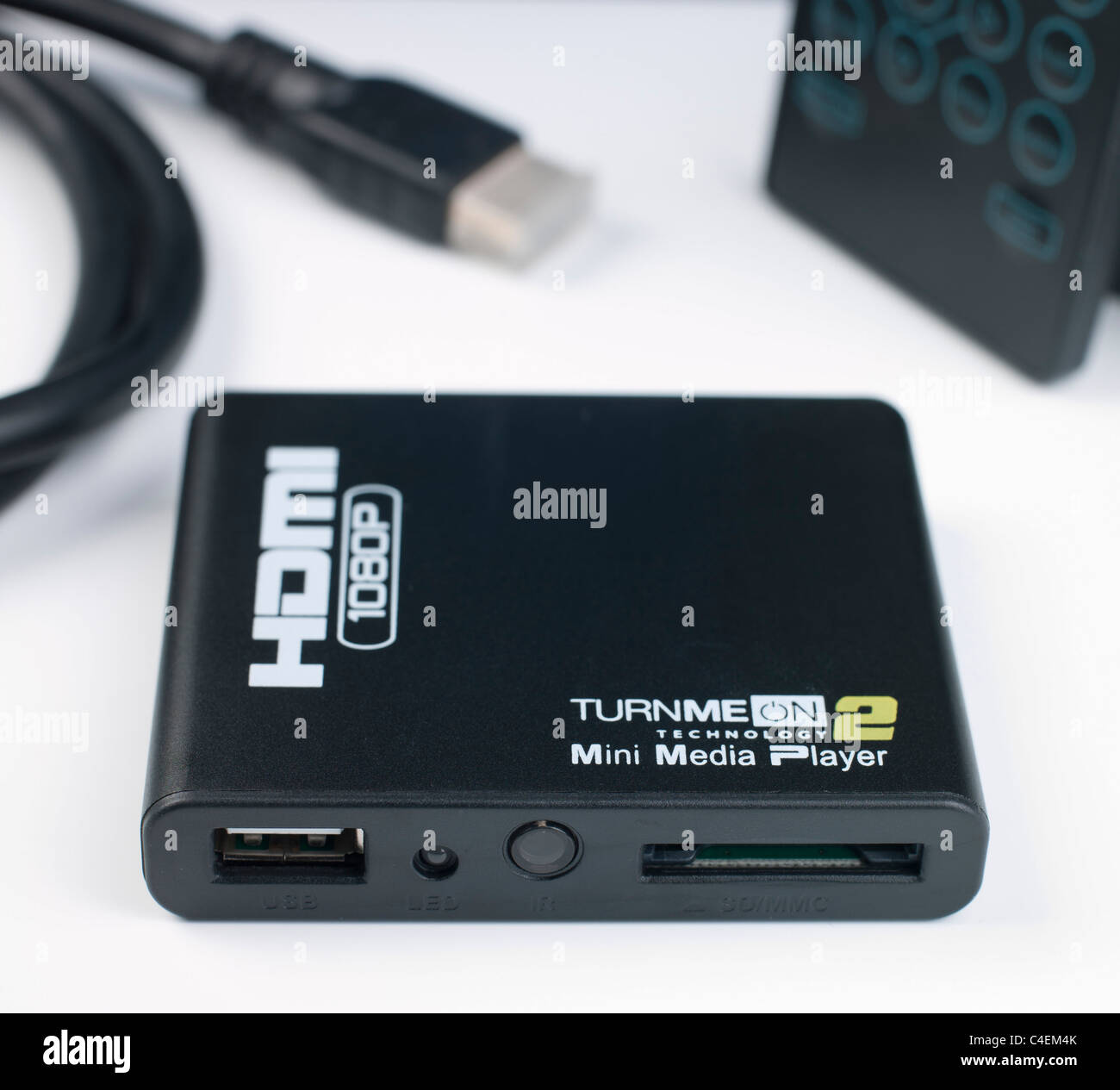 TurnMeOn2 Miniatur digital Media-Player für HD-Filme und andere Dateien Ton  oder Vision verbindet sich mit TV über HDMI Stockfotografie - Alamy