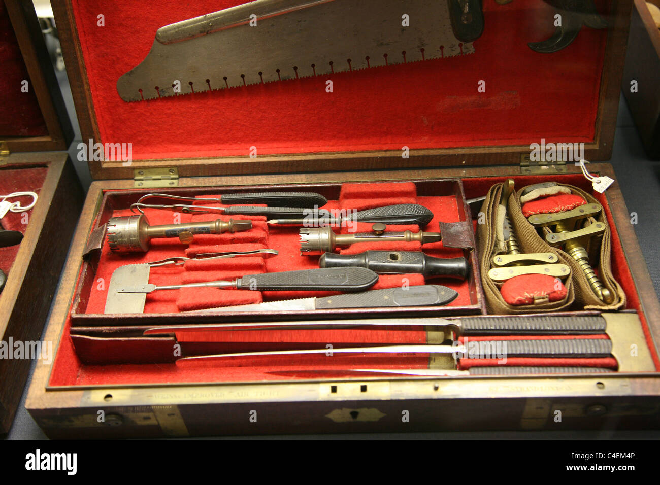 Antiken chirurgischen Instrumenten im Oxford Museum of History of Science Stockfoto