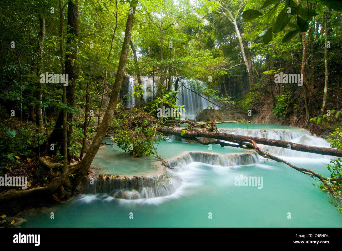 Mata Jitu Wasserfall, ein schöner Wasserfall in Moyo-Insel, die oft von berühmten Persönlichkeiten besucht Stockfoto