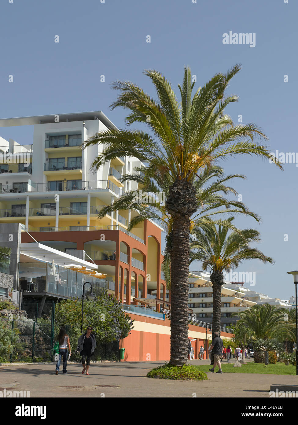 Hotels an der Promenade gehen vom Lido nach Praia Formosa Funchal Madeira Portugal EU Europa Stockfoto