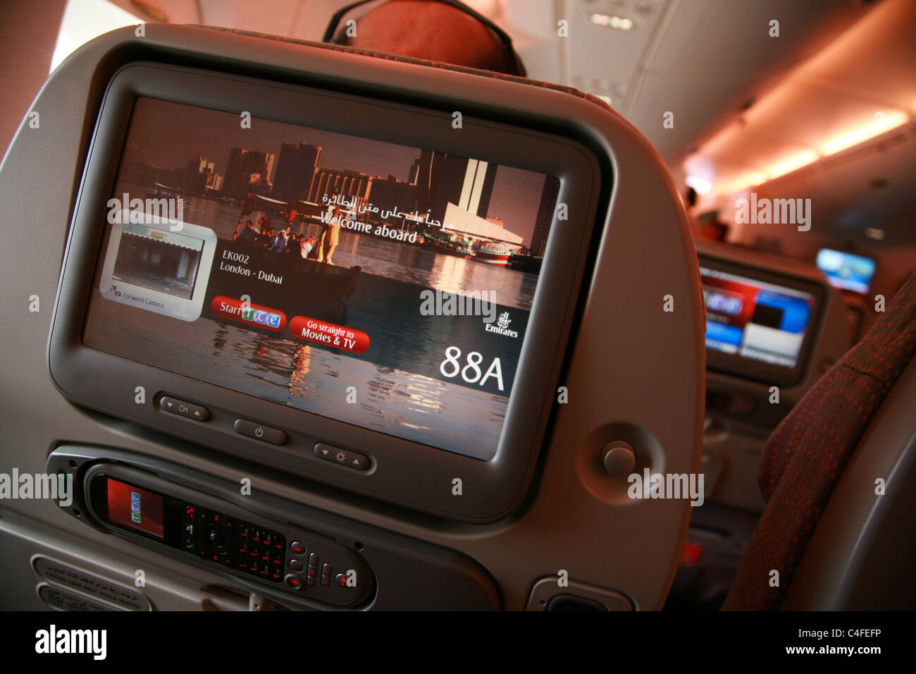 Rückenlehne Video IFE Emirates Air Lines Airline Stockfoto