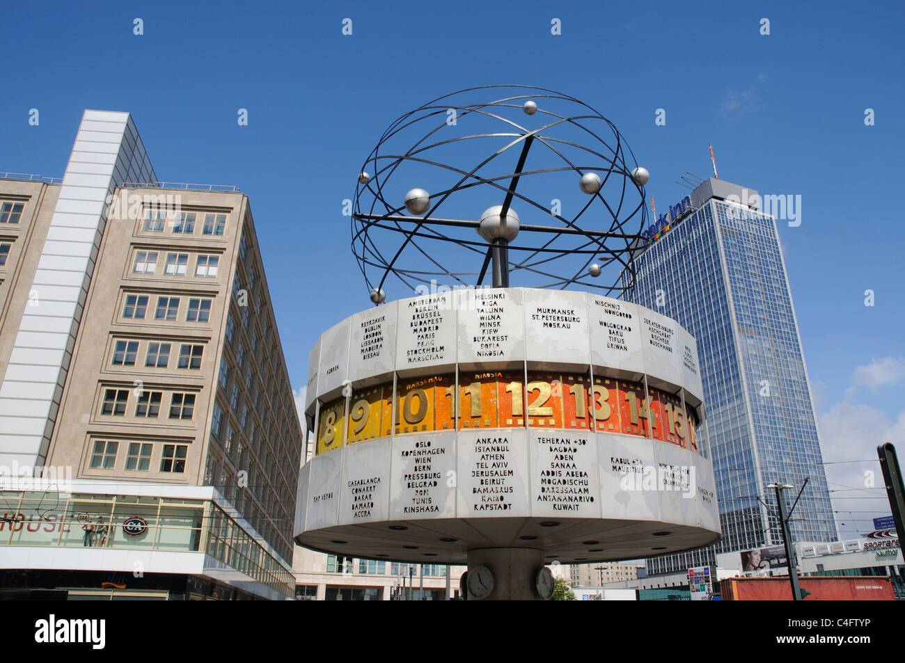 Die Weltzeituhr Weltzeituhr am Alexanderplatz, ex-Ostberlin Stockfoto