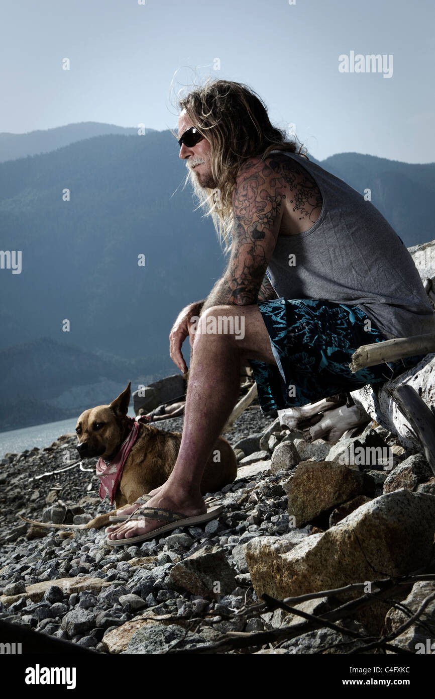 Mann mit tattoos Stockfoto