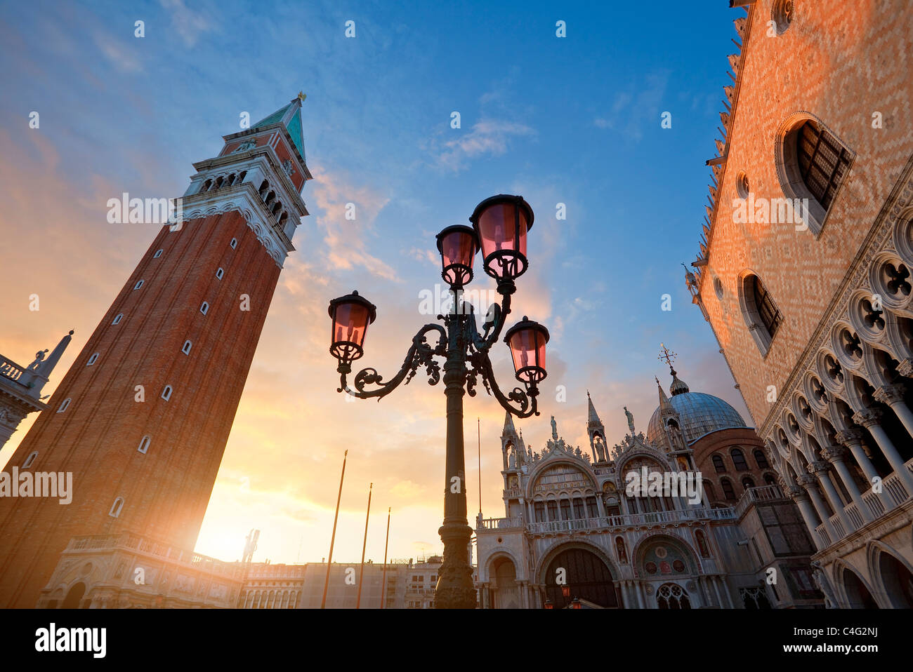 Venedig, Piazza San Marco bei Sonnenuntergang Stockfoto