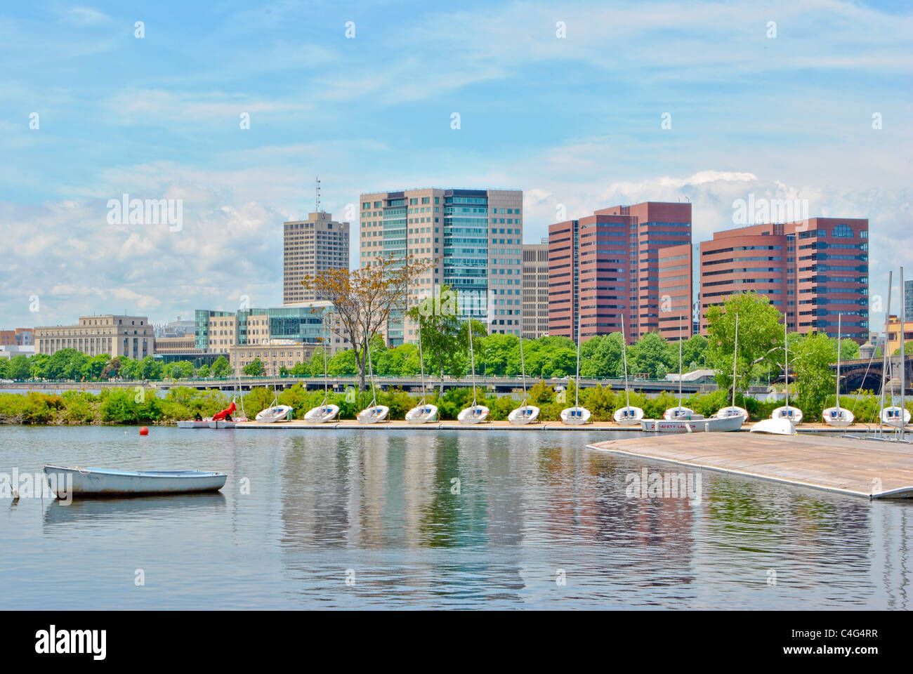 Ansicht von Cambridge aus Boston Seite des Charles River. Stockfoto