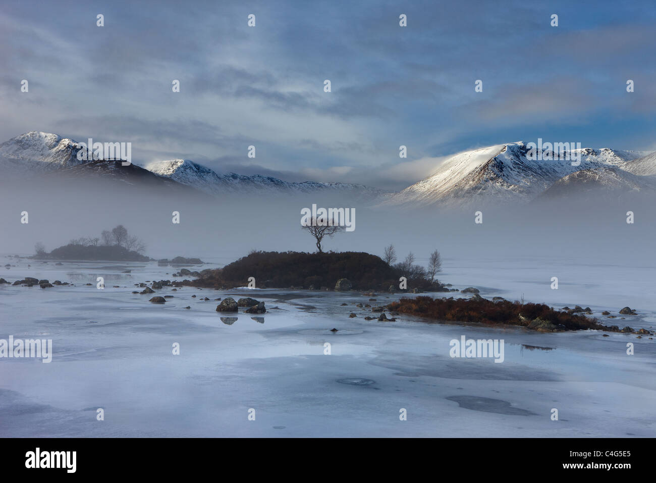 Man Na h-Achlaise & der schwarze Berg im Winter, Argyll und Bute, Schottisches Hochland, Schottland Stockfoto