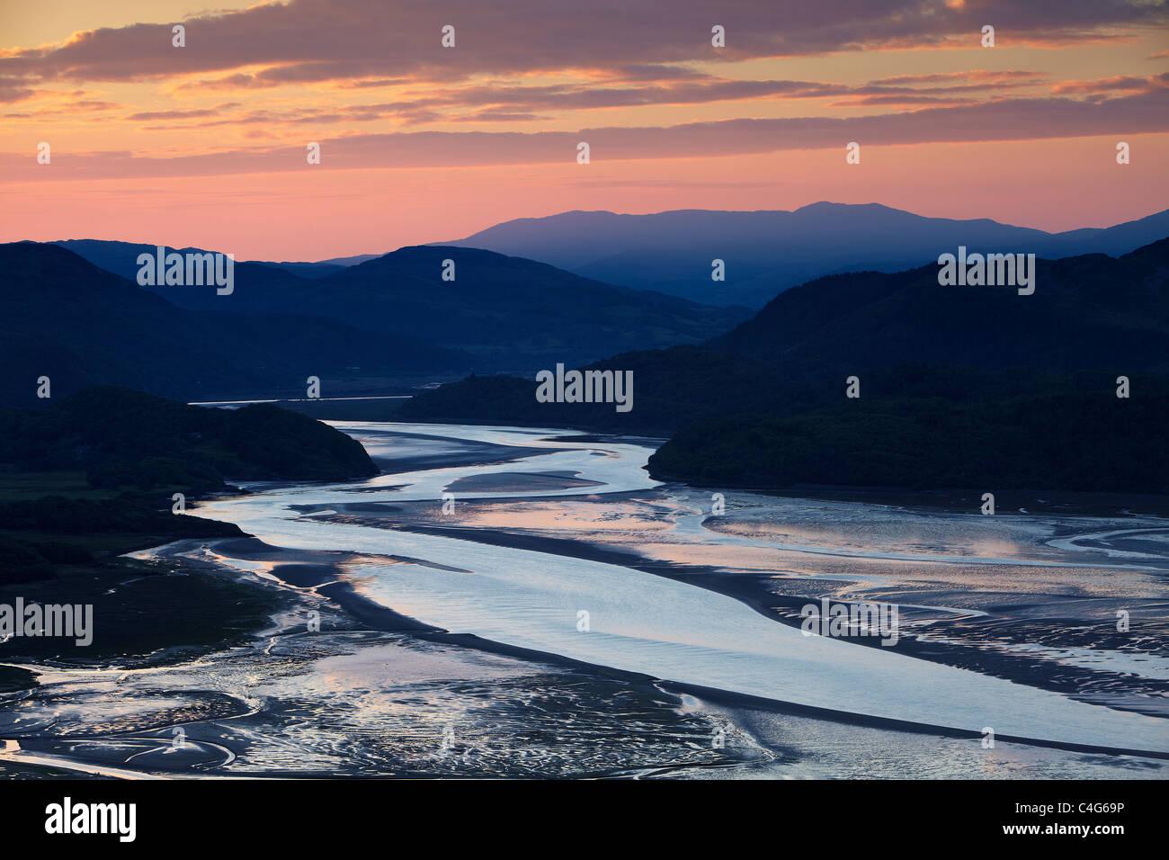 die Mawddach Mündung bei Dämmerung, Snowdonia, Wales Stockfoto