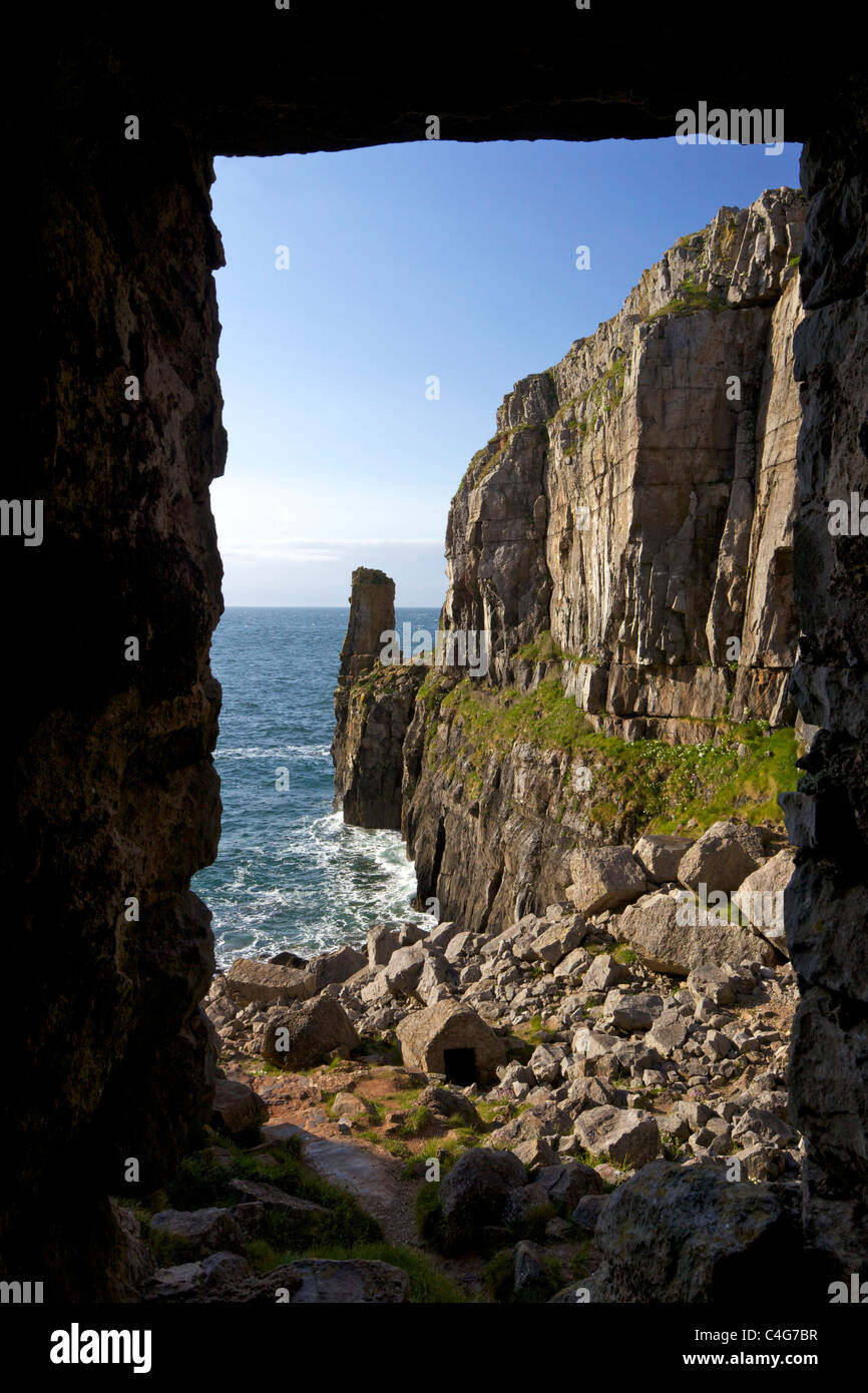 Anzeigen von St Govan Kapelle 13. Jahrhundert Stackpole Estate Pembrokeshire Nationalpark Wales Cymru UK GB britischen Inseln Stockfoto