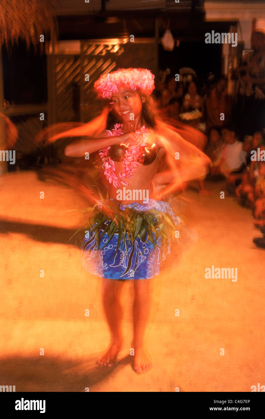 Polynesia Tahiti Girl Fotos Und Bildmaterial In Hoher Auflösung Seite 2 Alamy 