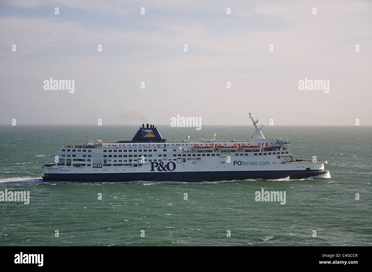 P & O Fähre in Dover Hafen von Dover, Kent, England, Vereinigtes Königreich Stockfoto