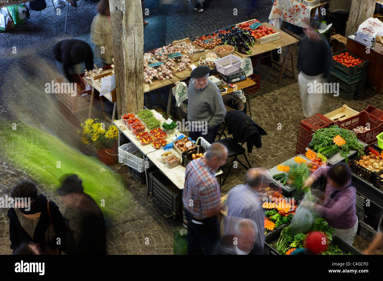 der Markt in Revel, Languedoc, Midi-Pyrenäen, Frankreich Stockfoto