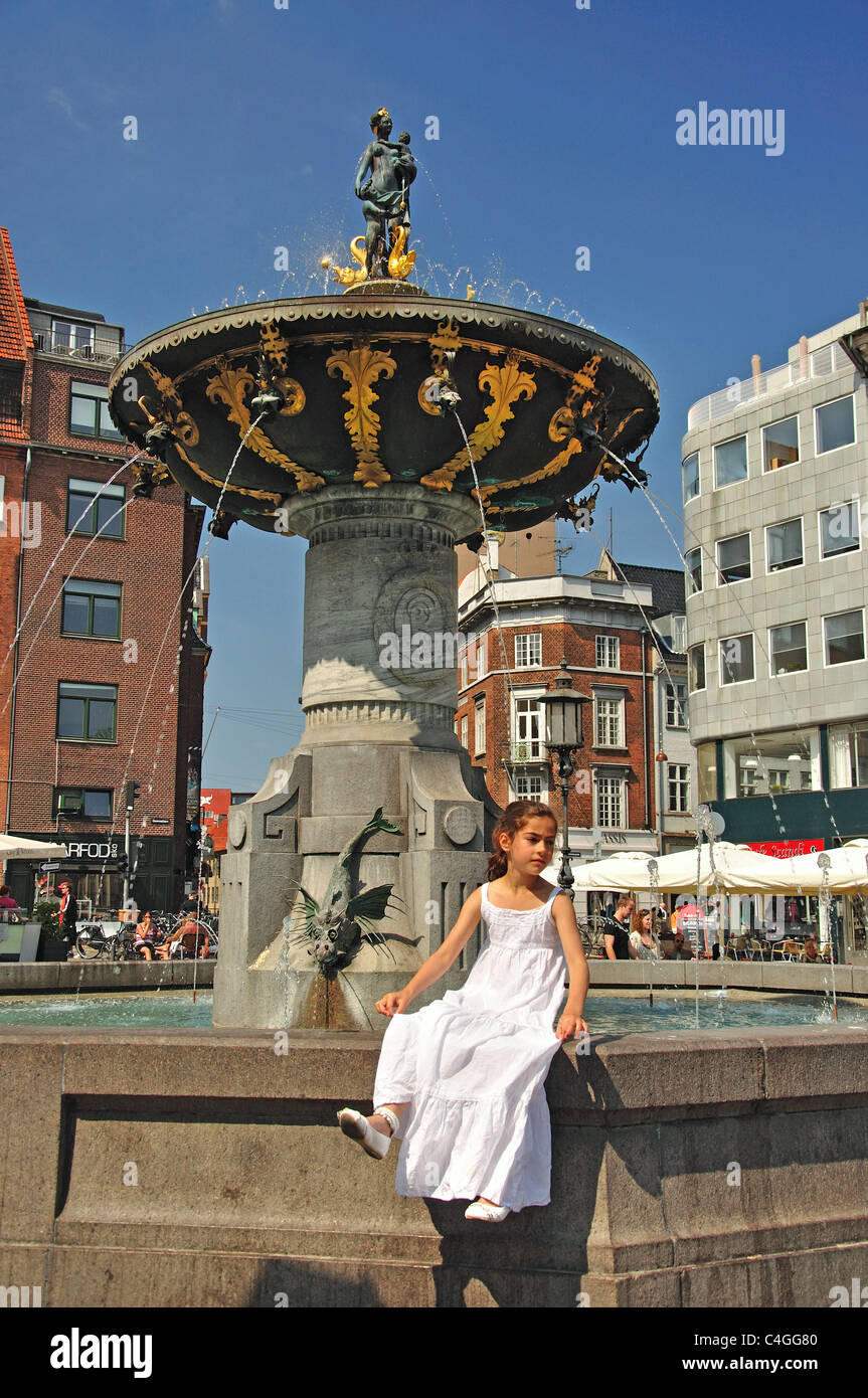 Caritas-Brunnen, Alter Platz, Kopenhagen (Kobenhavn), Königreich Dänemark Stockfoto