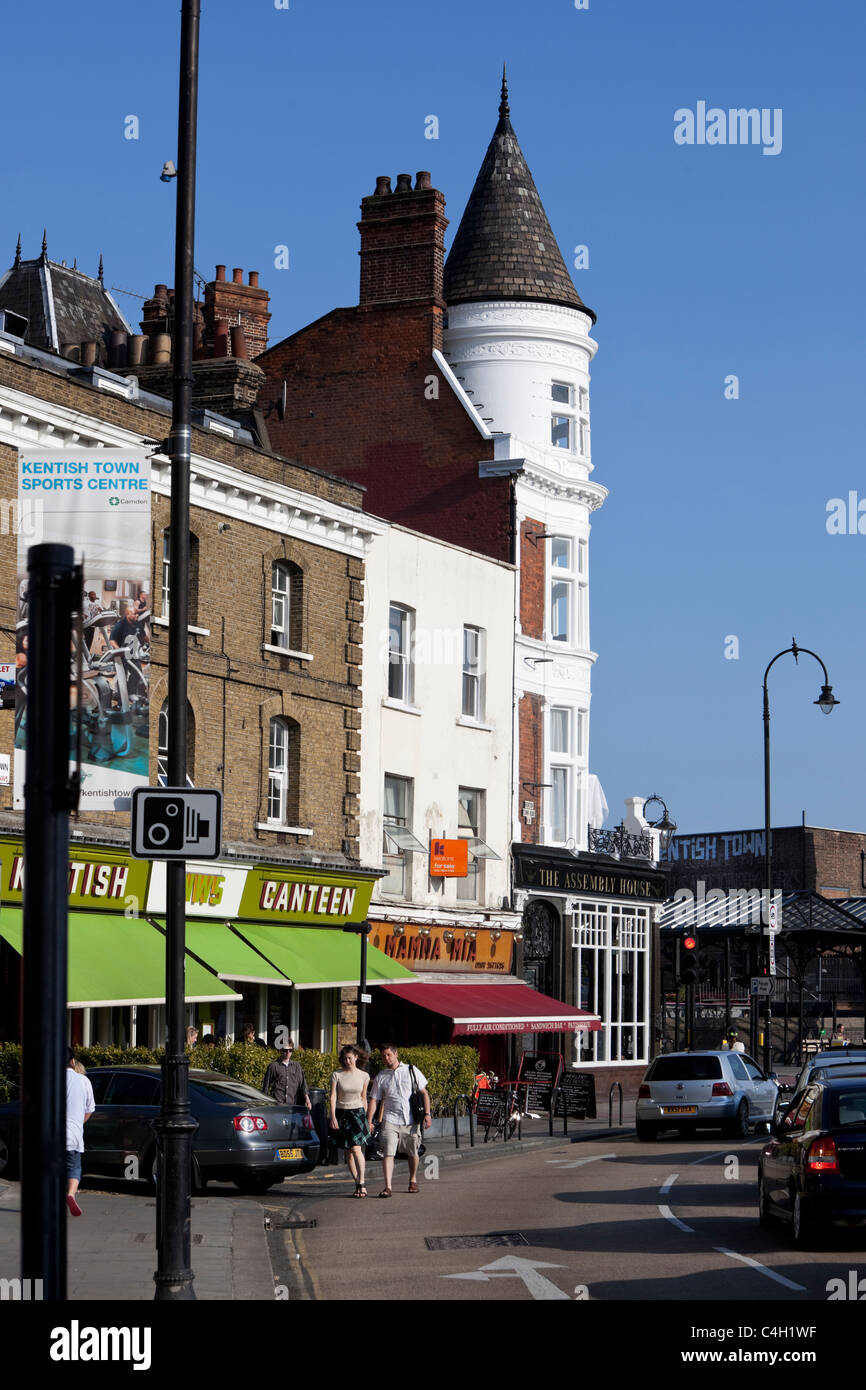 Kentish Town Street Szene, Camden, London, England, UK Stockfoto