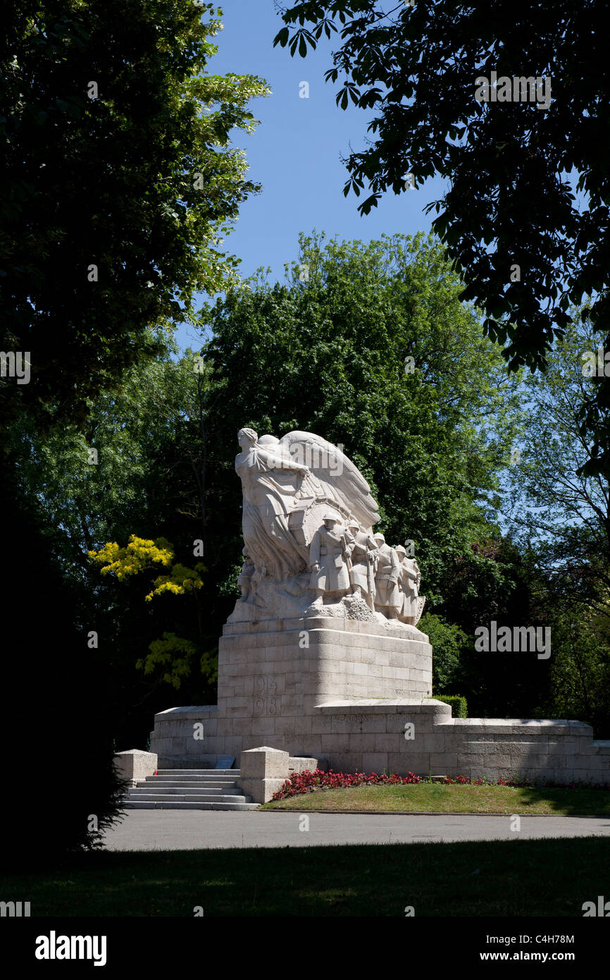 Der erste Weltkrieg-Denkmal in Cambrai, zum Gedenken an die Verwendung von tanks Stockfoto