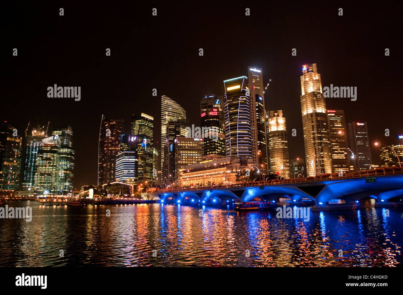 Marina Bay Financial District bei Nacht Singapore Stockfoto