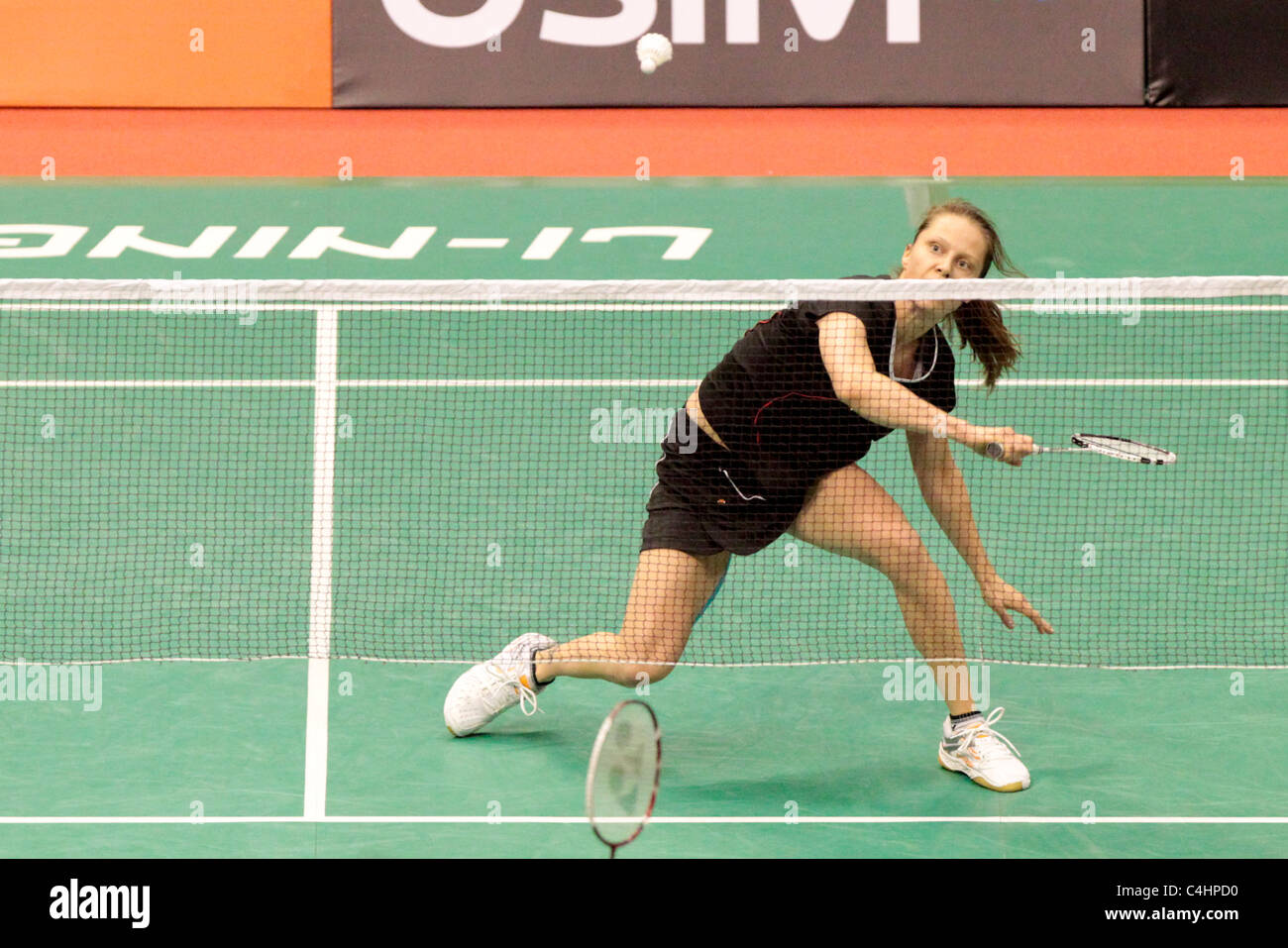 Juliane Schenk von Deutschland während ihre Frauen Singles Runde 2 match, Li-Ning Singapur Open 2011. Stockfoto