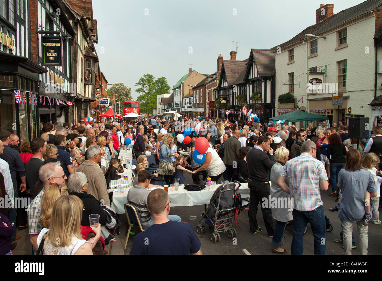 Königliche Hochzeit Street Party in Sheep Street, Stratford-Upon-Avon, Vereinigtes Königreich Stockfoto