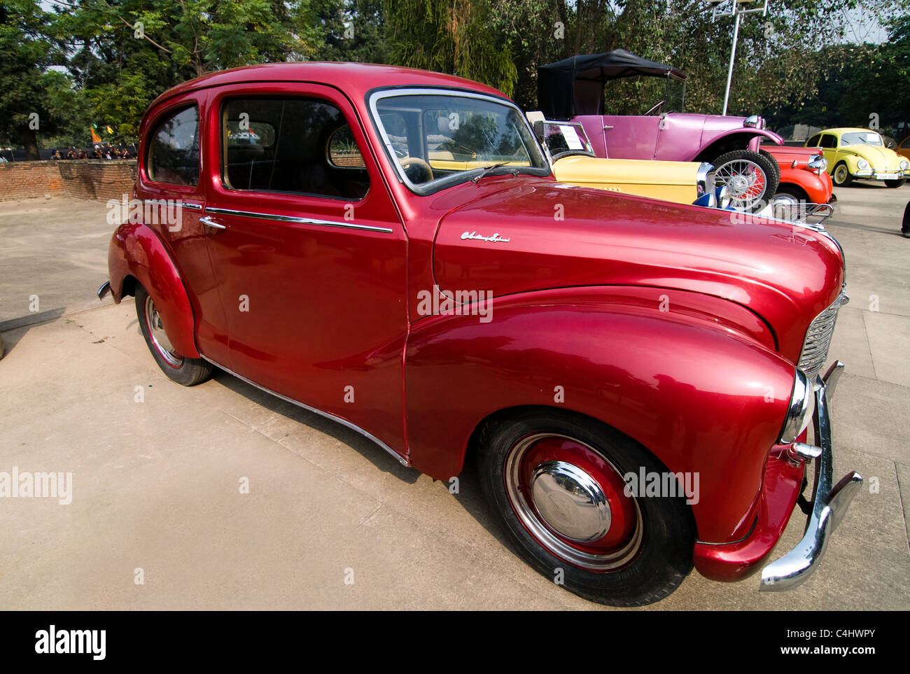 Alten Oldtimer auf dem Display während einer Oldtimer-Ausstellung in Chandigarh, Indien. Stockfoto