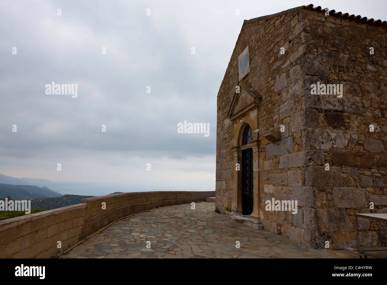 Kirche auf dem alten hellenischen Polyrinia, Crete. Stockfoto